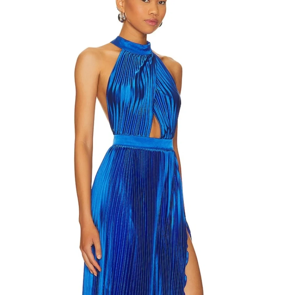 L'idee Renaissance Gown - Picture 4 of 4